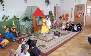Przygody Misia Uszatka i jego przyjaciół z jeżem