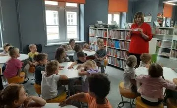 Przedszkolaki w bibliotece