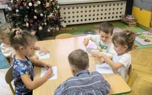 Warsztaty świąteczne w grupie Ekoludki (8)