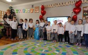 Dzień Babci i Dziadka w grupie Puchatki (2)