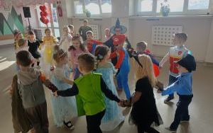 Kolorowy bal karnawałowy  (5)