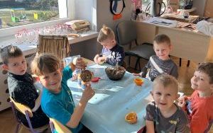 Zimą w karmniku (4)