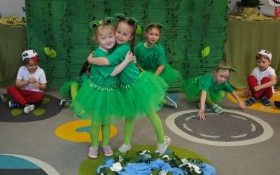 Teatrzyk w grupie "Biedronki" (5)