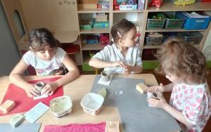 Zabawy sztuką - warsztaty ceramiczne starszaków (8)