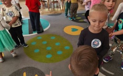 Obchody Dnia Kropki (9)