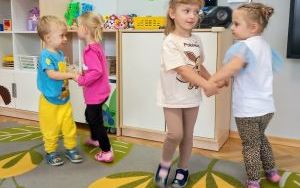 Nasze pierwsze kroki w przedszkolu (5)
