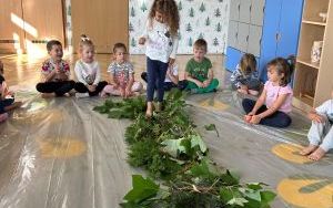 Jesienna ścieżka sensoryczna (11)