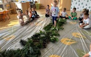 Jesienna ścieżka sensoryczna (5)