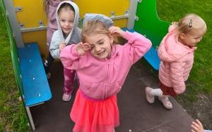 Pierwsze dni Puchatków w przedszkolu (6)