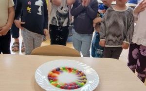 Jesienne zabawy kolorami (11)