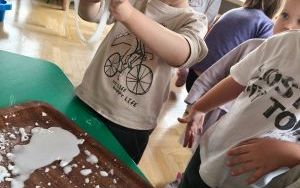 Kreatywne i odkrywcze zabawy Puchatków (7)