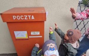 Maluchy wysyłają list do Świętego Mikołaja (9)
