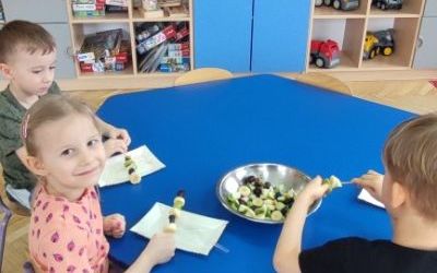 Owocowe szaszłyki (12)