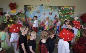 Maluchy zagrały w spektaklu (9)