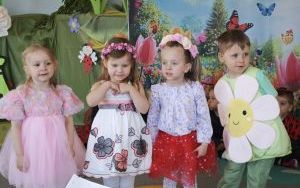 Maluchy zagrały w spektaklu (6)