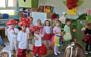 Maluchy zagrały w spektaklu (3)