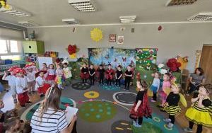 Maluchy zagrały w spektaklu (1)