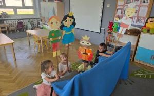 Zabawa w teatr (4)