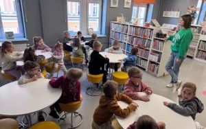Z wizytą w bibliotece (1)