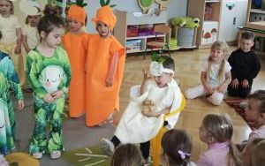 "Teatr to jest widownia i scena" (2)
