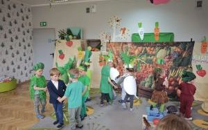 "Teatr to jest widownia i scena" (10)